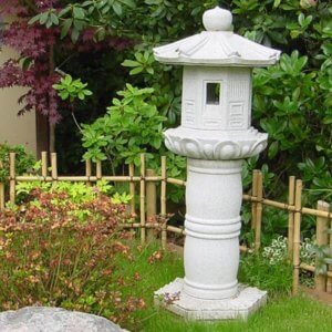 Yunoki Japanese Stone Lantern