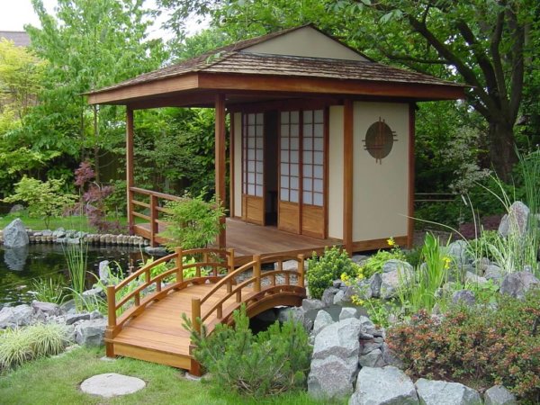 Japanese Tea House in hardwood - Build a Japanese Garden UK