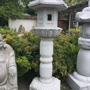 Yunoki Japanese Stone Lantern