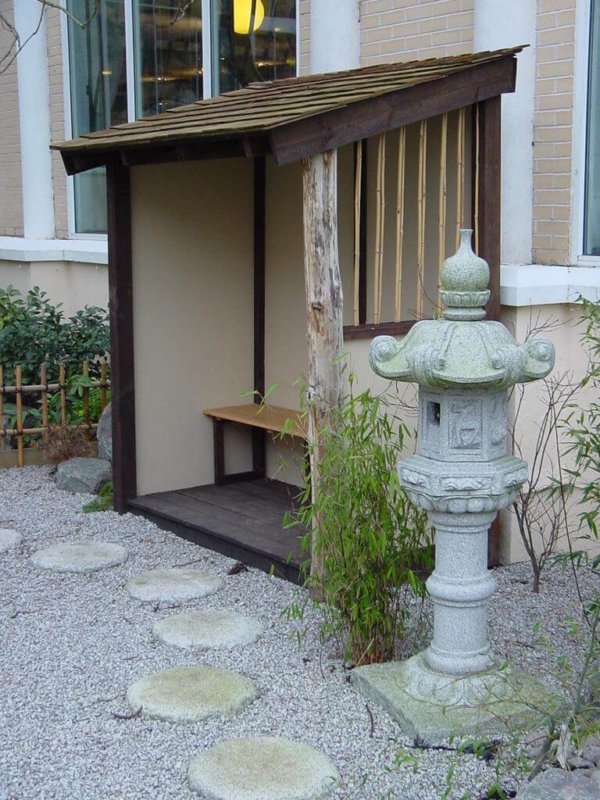Japanese waiting arbour