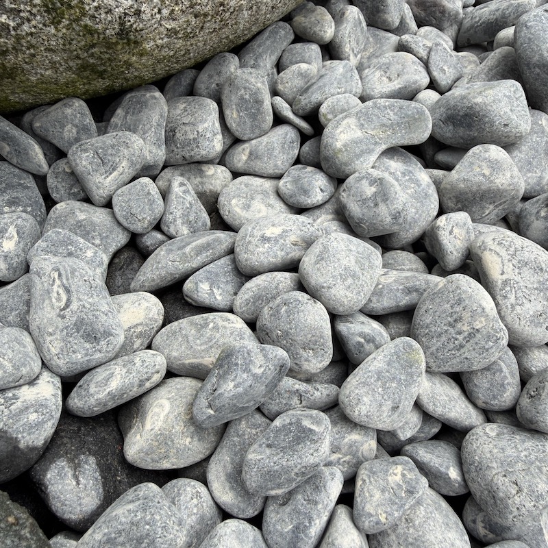Kuro Basalt Cobbles - Image 3