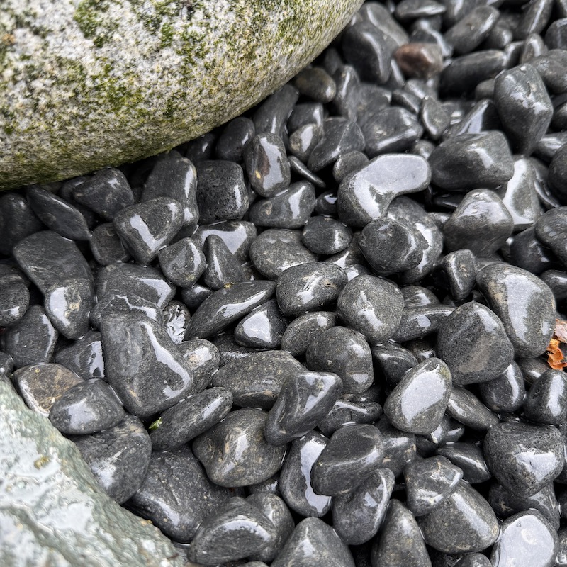 Kuro Basalt Cobbles - Image 5